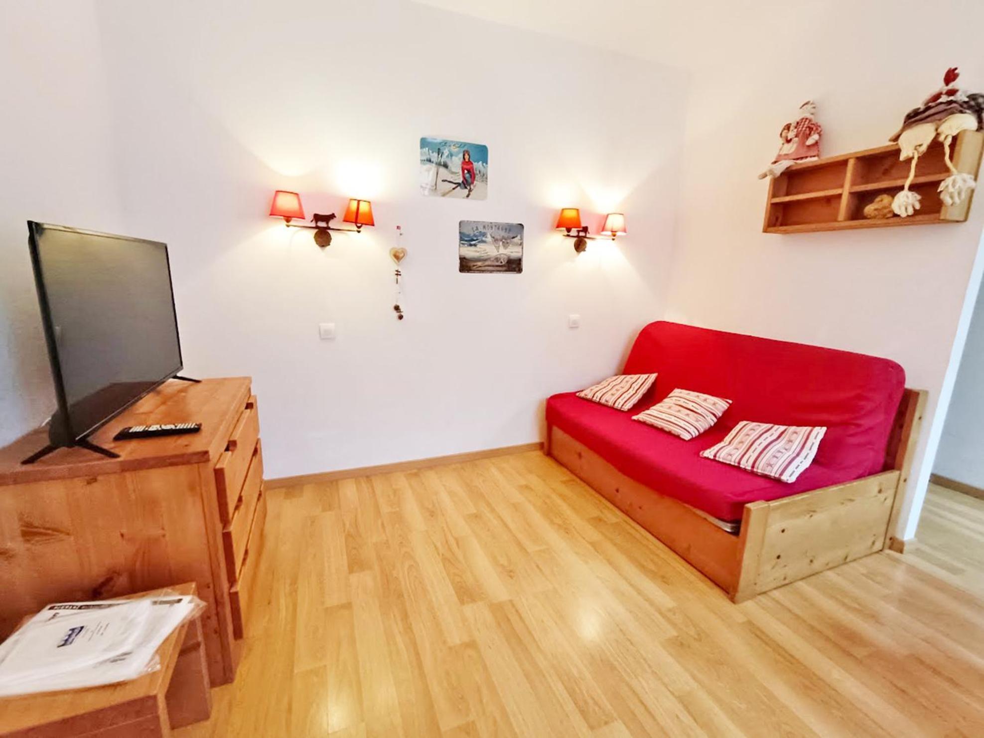 Le Bouquetin, Studio, Centre Luchon, Wifi, Casier A Skis, Ascenseur, 3 Personnes Bagnères-de-Luchon Екстериор снимка